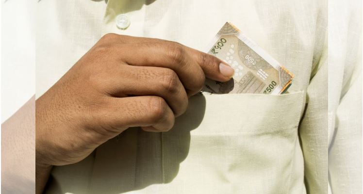 Six former MLAs move High Court against pension cut